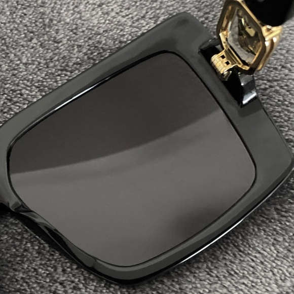 Oversized Swarovski Sunglasses SK 351 01A - Black Frame With Dark Gray Lenses - Picture 10 of 10